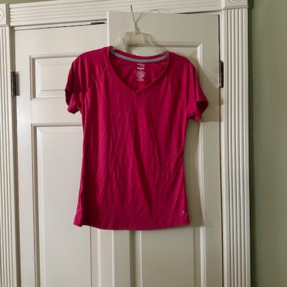Pink Exercise Top, Size Medium, Excellent Condition!!! - Picture 1 of 2